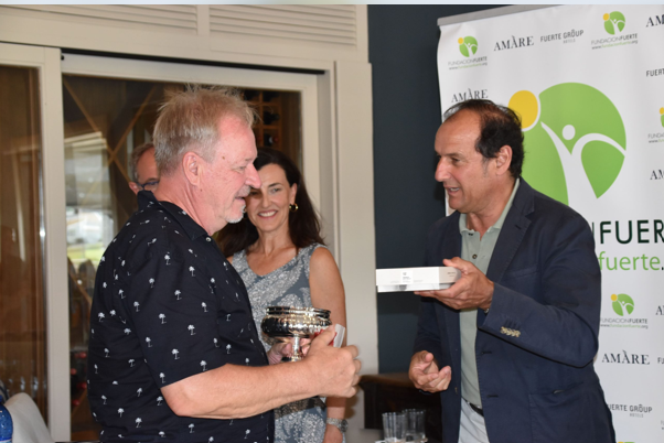 Imagen con el ganador del torneo de golf de Málaga 2026